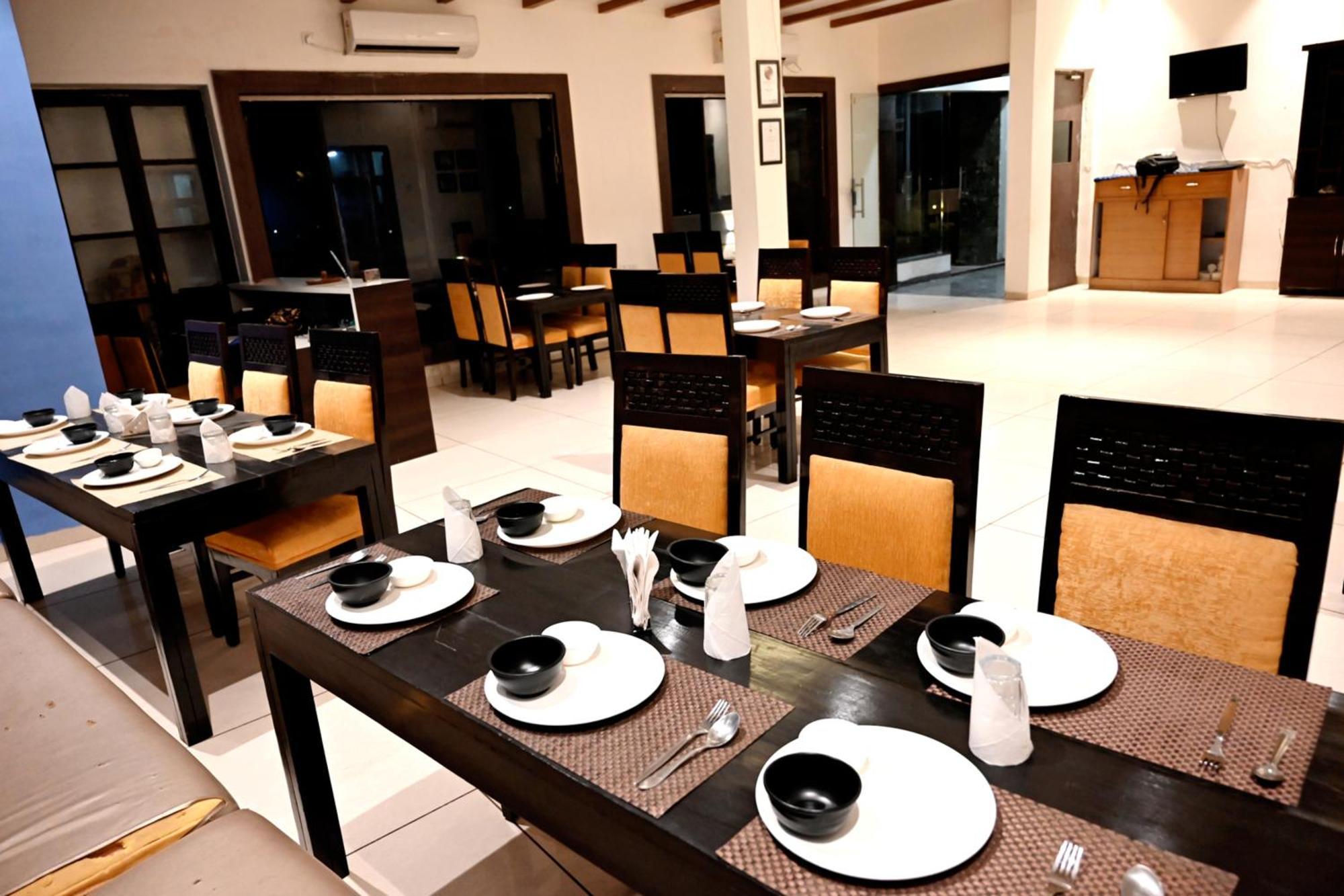 Hotel Badrika Inn Rewa Exterior foto